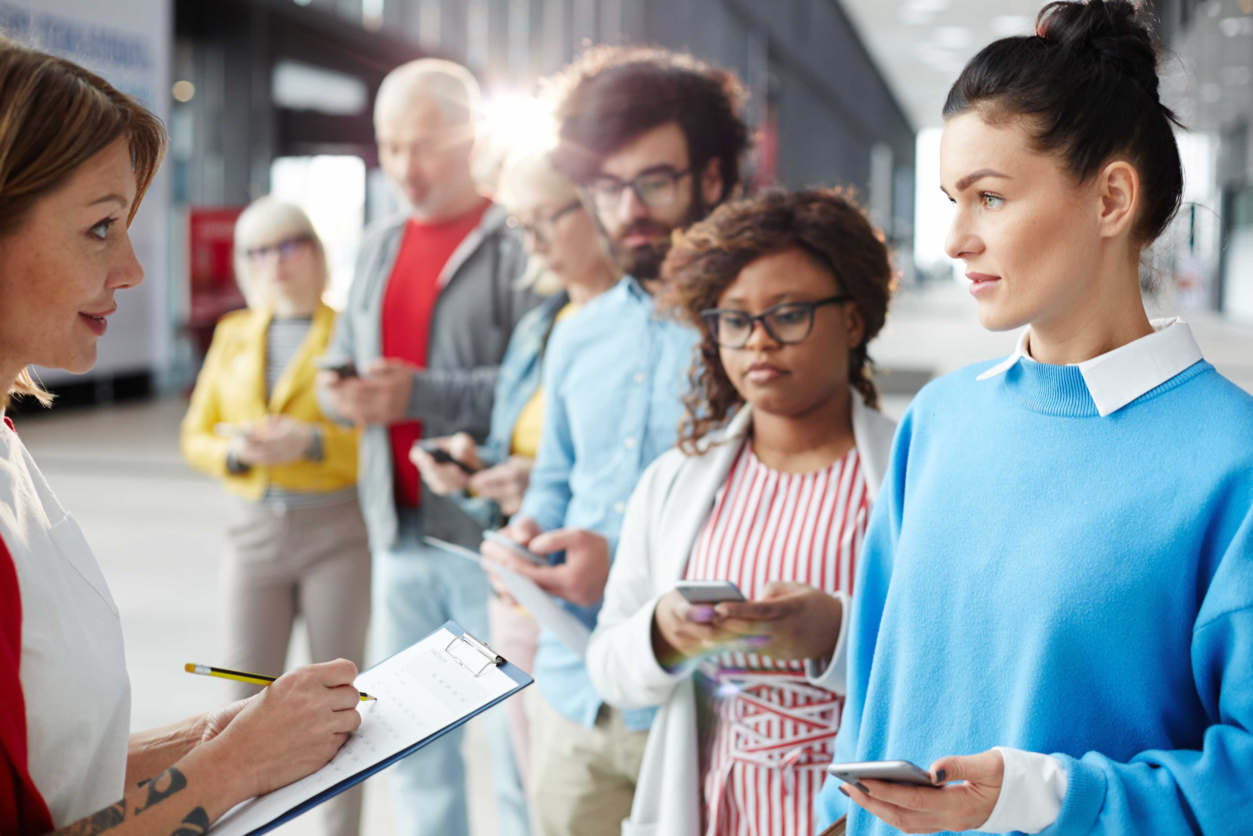 Smart Hiring Events: The Digital Card Advantage — Signify Insights