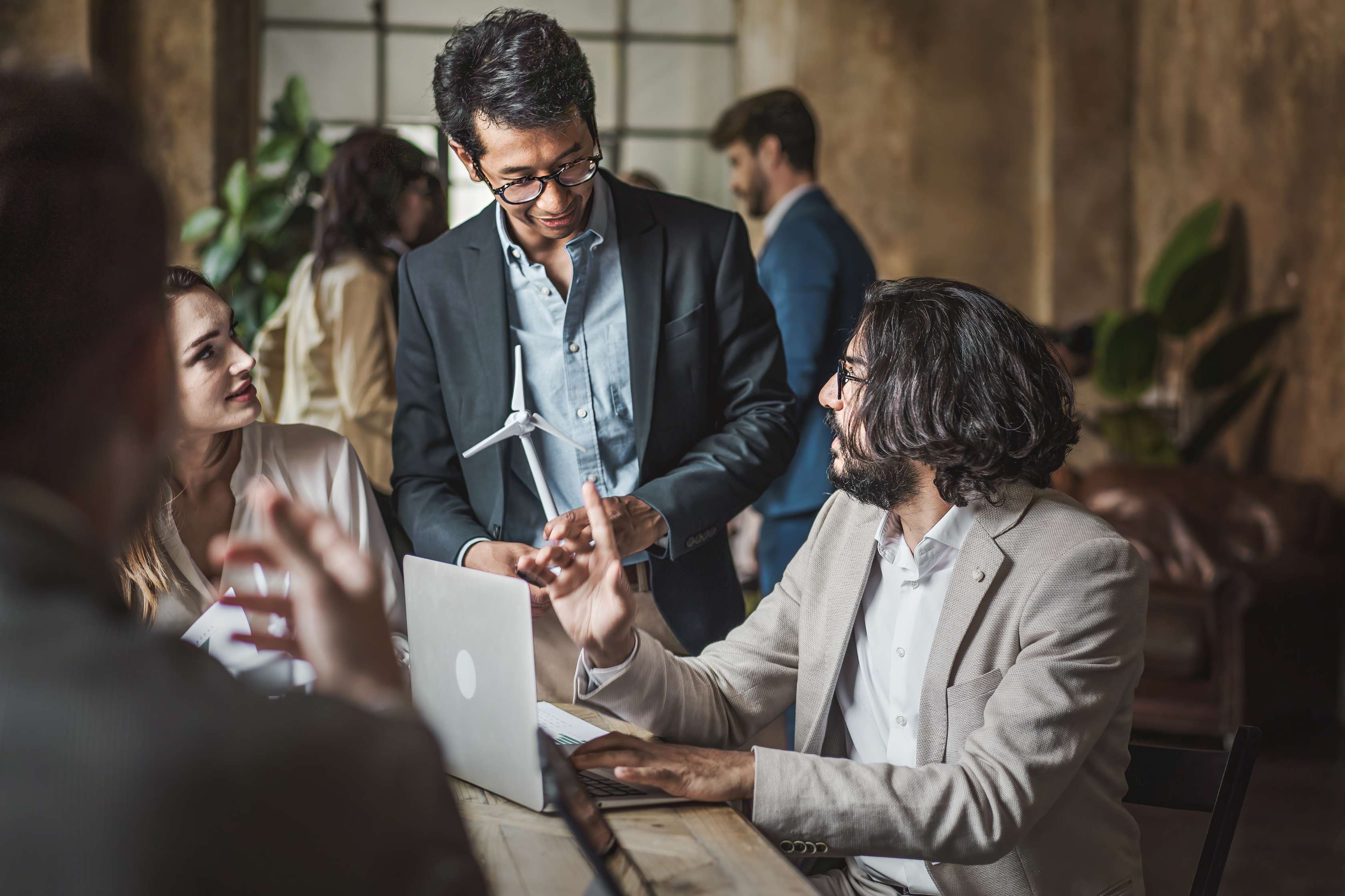 The Modern Founder&amp;#039;s Networking Tool — Signify Insights